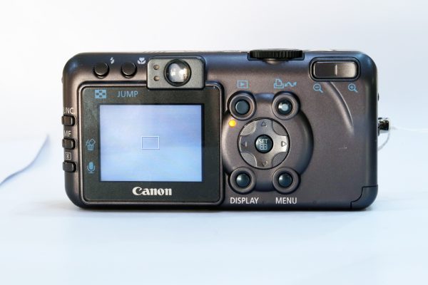 Canon PowerShot S70 - Image 2